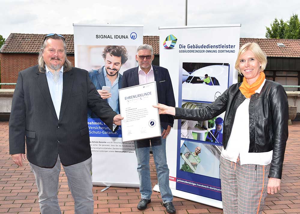 Gebaudereiniger-Innung-Dortmund_Ehrenurkunde-M72_4811