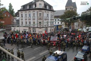 Demo gegen Naziläden wie hier am 20. Mai 2006 gab es viele. Nicht alle waren so gut besucht.