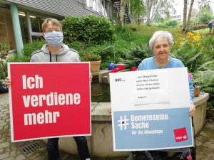 Bundesweit machten Pfleger*innen in dieser Woche auf die Probleme der Branche aufmerksam. Im Schulterschluss mit ver.di fordern sie flächendeckende Tarifbindung und eine solidarische Pflegegarantie. Fotos: ver.di