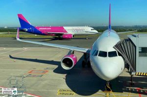 Die ungarische Billigfluglinie Wizz Air ist der größte Kunde des Dortmunder Flughafens. Foto: Alex Völkel