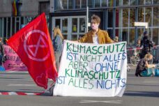 Extinction-Rebellion_Wallaktion-September-2020_Foto-Janina-Meier01