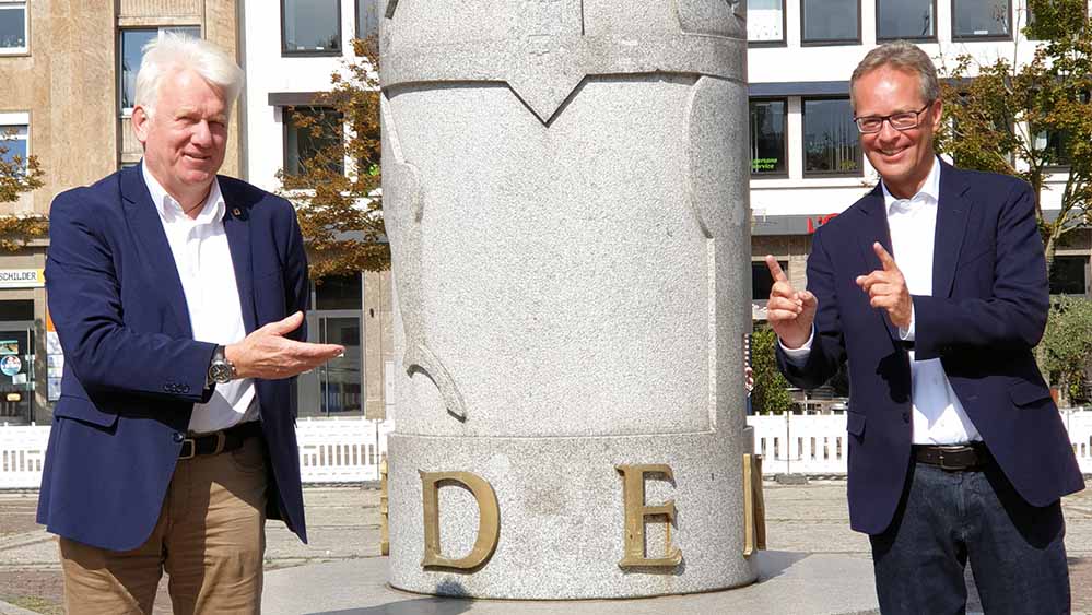 Oberbürgermeister Ullrich Sierau und Alexander von Schweinitz. Foto: Stadt Dortmund