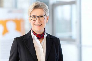 Dr. Regine Schmalhorst ist Geschäftsführerin des Jobcenters in Dortmund. Foto: Frauke Schumann