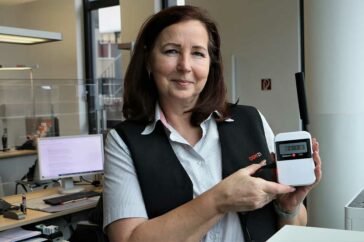 DSW21_Ursula-Vogelsang_Mitarbeiterin-im-Kundencenter_Nanos-11-20