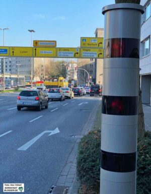 Der neue Blitzer ist die mittlerweile siebte stationäre Messanlage. Foto: Alex Völkel