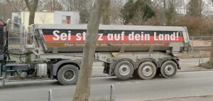 Dieser Stegemöller-Lkw auf einer Schulbaustelle in der Nordstadt war der Stein des Anstoßes.