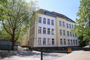 Die leerstehende Tremonia-Schule soll für drei Jahre zum Interimsquartier für die Grundschule Kleine Kielstraße werden. Foto: Anja Cord