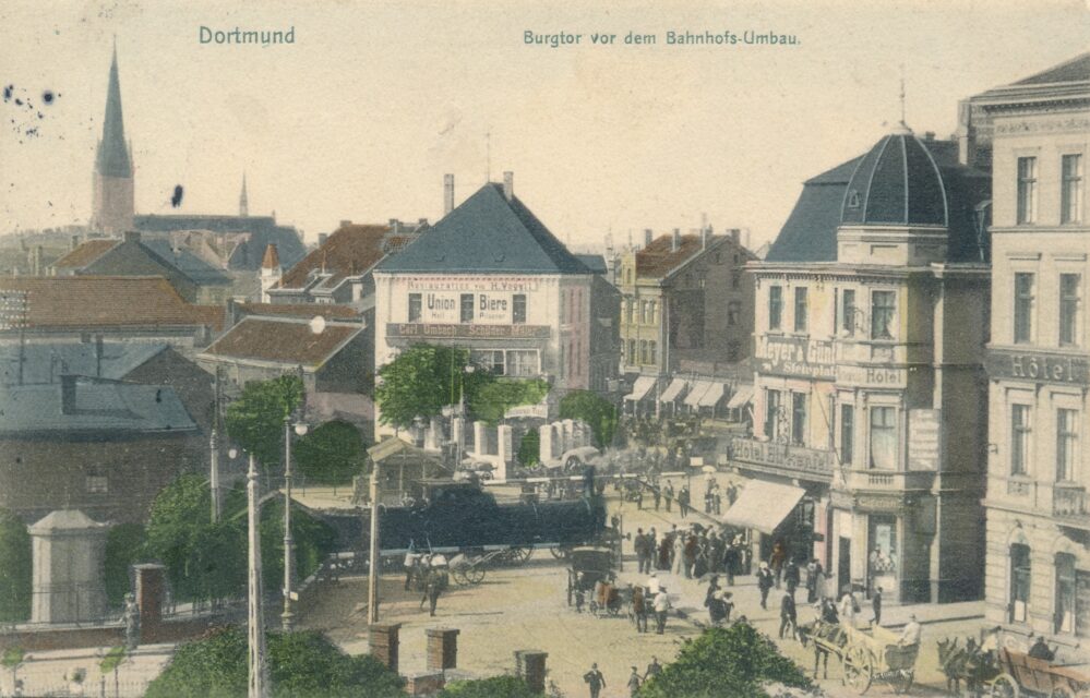 Viel Verkehr an der Burgtorschranke ("Taumaker"), 1905 (Slg. Klaus Winter)