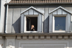 Wegen der Fotoaufnahmen betraten Polizist*innen die Wohnung und führten eine Gefährderansprache durch. Foto: Karsten Wickern