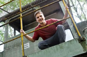 Max Ranft in „Nachdem der Himmel glühte“. Foto: Birgit Hupfeld