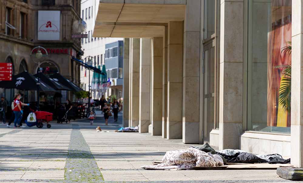 Obdachlosigkeit in Dortmund ist allgegenwärtig und öffentlich sichtbar.