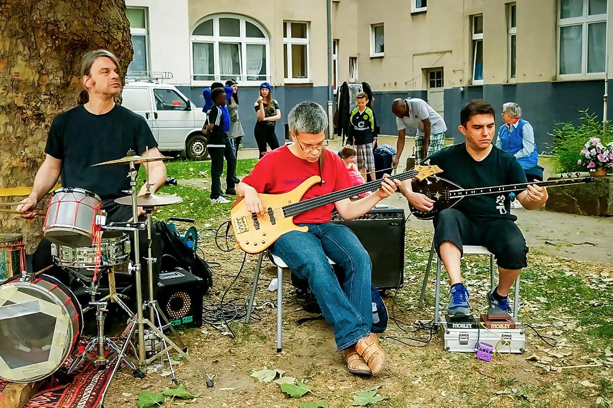 „Oriental con Fusion“ spielen traditionelle Stücke aus der Türkei und dem arabischen Raum in ungewöhnlichem Klanggewand.