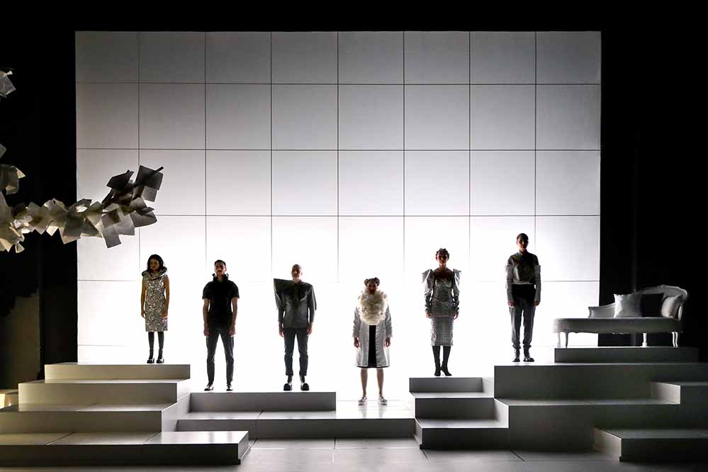 Das Ensemble zu „Das Mrs. Dalloway Prinzip“ und „4.48 Psychose“.