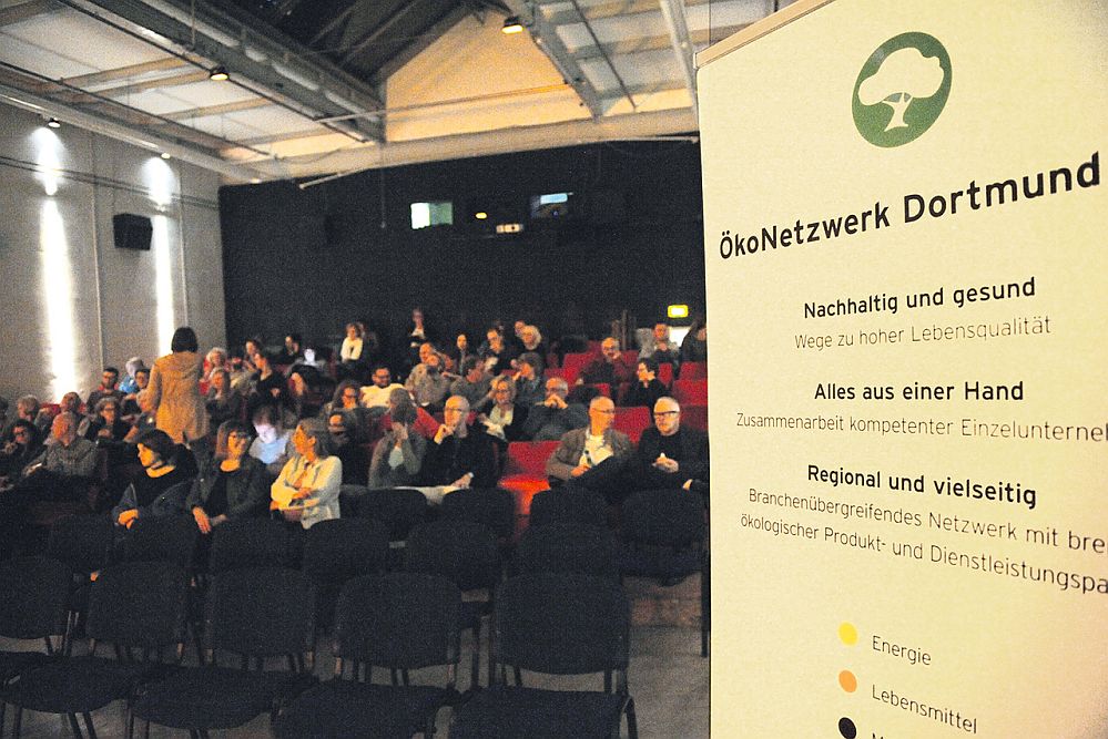 Green Movies - Veranstalter sind das ÖkoNetzwerk Dortmund und das sweetsixteen Kino: Motto 2021 - Kino für's Klima...