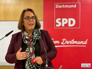Die SPD-Landtagsabgeordnete und AWO-Vorsitzende Anja Butschkau kandidierte erstmals für die Position der stev. Parteivorsitzenden.
