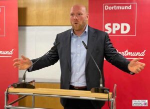 Der frisch gebackene SPD-Bundestagsabgeordnete Jens Peick tritt nach 19 Jahren im Vorstand nun ganz nach vorne.