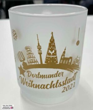 Das ist die neue Weihnachtsasse für die Dortmunder Weihnachtsstadt 2021. Sowohl der Preis für die Tasse als auch für den Glühwein bleiben unverändert.