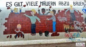 Droht ein neuer „Eiserner Vorhang“? Die alten Überbleibsel dienen - an der East Side Gallery in Berlin - nur noch als Kunstwerk und Mahnmal.