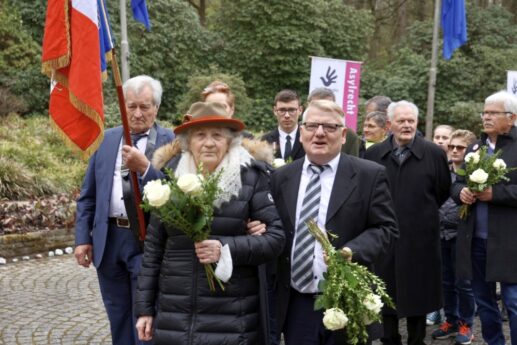 Bittermark 2022 Norbert Schilff mit Madame Nicole Godard (1)