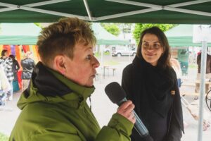 Quartiersmanagerin Annette Kritzler und Bezirksbürgermeisterin Hannah Rosenbaum.