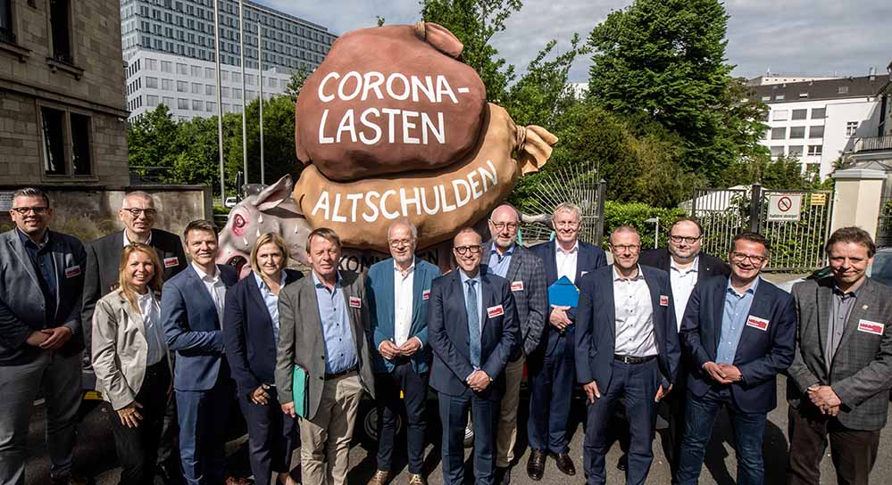 Gibt es keine Lösung, machen sie „Hausbesuche“ - die kommunalen Vertreterinnen besuchten die Zentralen von CDU. SPD, FDP und  Grünen.