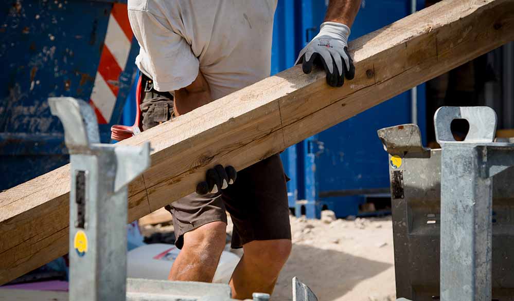 5.200 Bau-Beschäftigte gibt es in Dortmund - sie sollen ihre Gehaltsabrechnung checken.