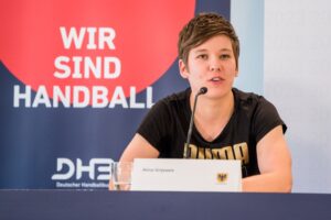 Alina Grijseels ist Kapitänin der deutschen Handball-Nationalmannschaft und des Bundesligisten Borussia Dortmund.