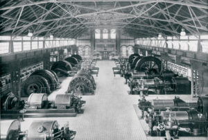 Das historische Bild aus dem Maschinenhaus des Kraftwerks in Dortmund stammt aus dem Jahr 1910.