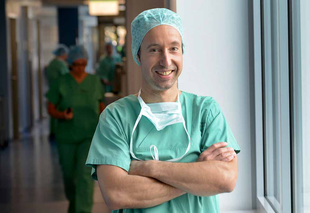 Prof. Dr. Maximilian Schmeding ist Direktor der Klinik für Chirurgie.