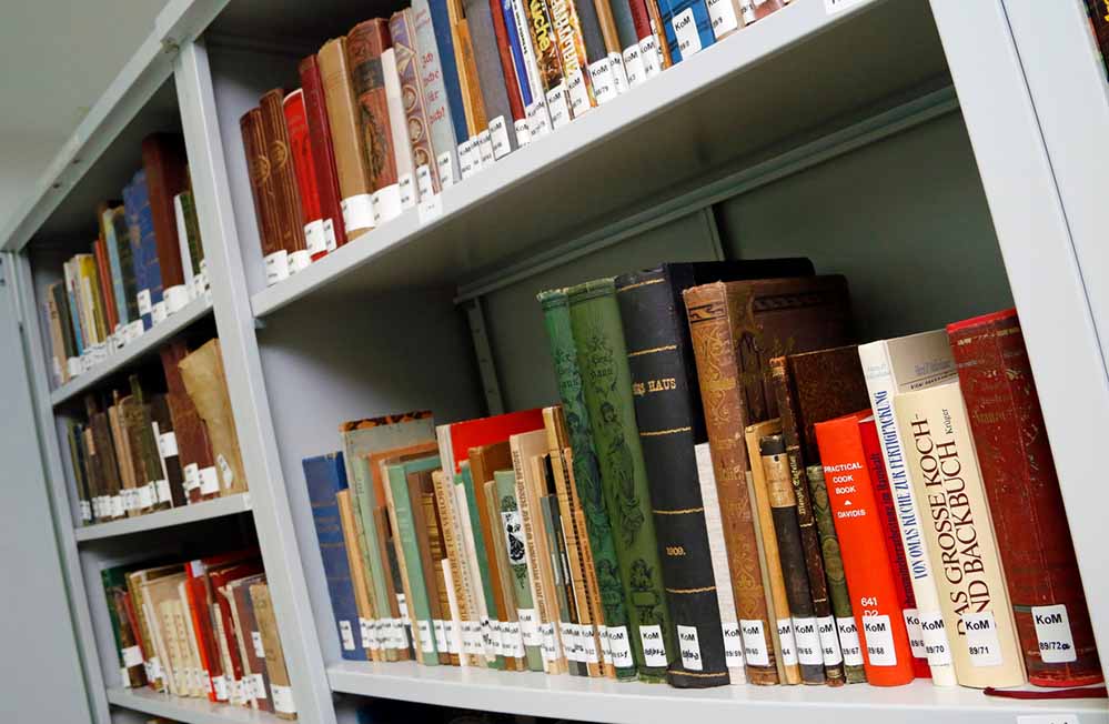 Die Historische Bibliothek des Deutschen Kochbuchmuseums umfasst circa 14.000 Titel.