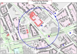 1.Bombenverdachtspunkt: Märkische Straße / Finanzamt: Beim 250 Meter Radius wären 1107 Anwohner:innen betroffen. 