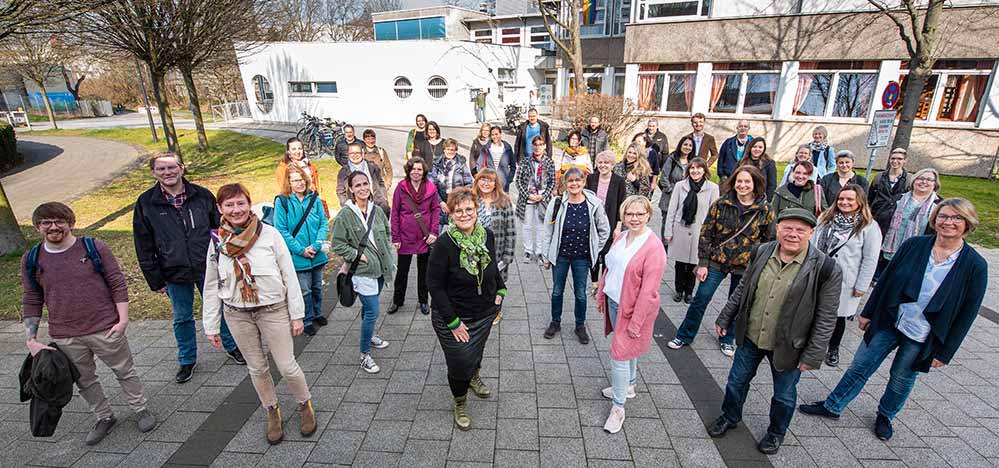 Teamfoto: In allen Dortmunder Stadtbezirken gibt es Seniorenbüros als dezentrale Anlaufstellen für alle Fragen rund ums Alter.