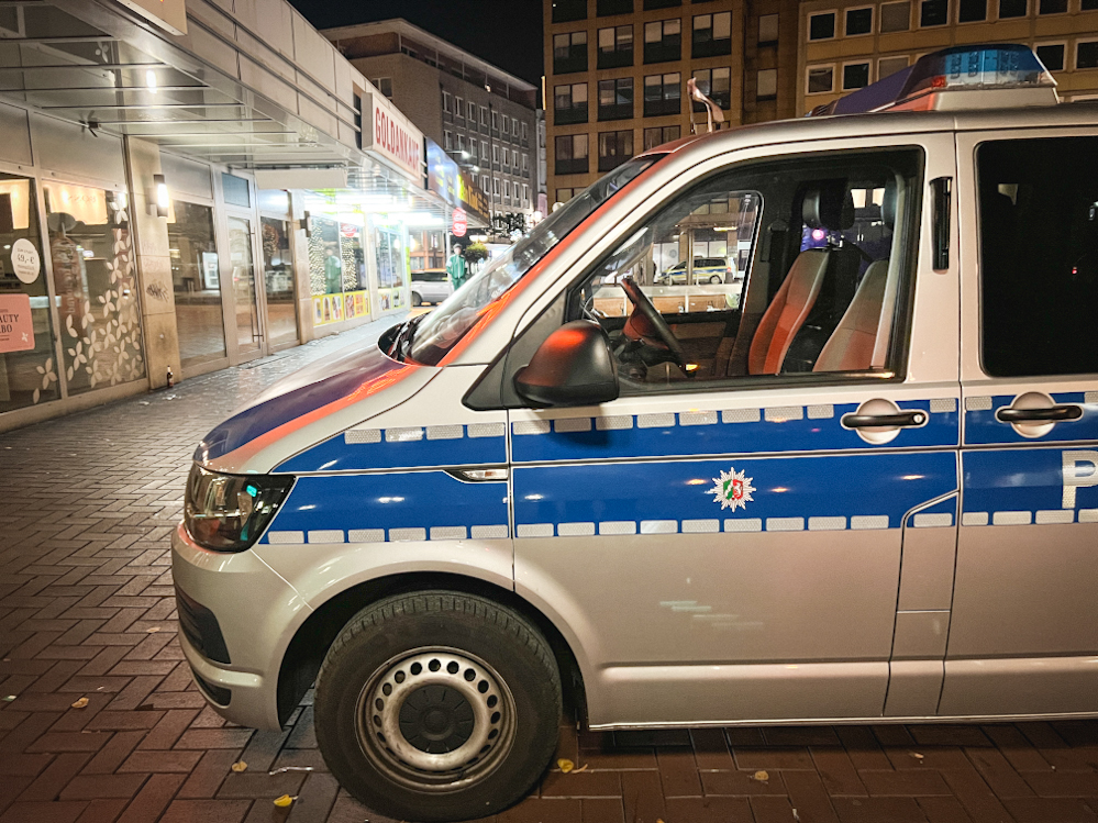 In den vergangenen Wochen fuhr die Polizei eine Vielzahl von nächtlichen Einsätzen im Bereich der Kampstraße.