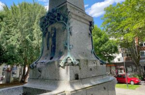 Der Kaiserbrunnen gab dem Kaiserviertel nicht nur seinen Namen, er ist auch heute noch ein beliebter Treffpunkt und Aufenthaltsort mitten im Kaiserviertel.