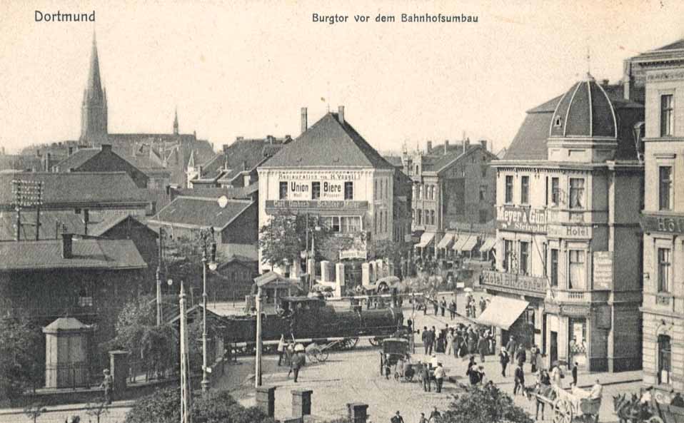 Der stetig zunehmende Bahnverkehr stellte eine Barriere da - die Schranken zur Nordstadt waren jeden Tag mehrere Stunden geschlossen.