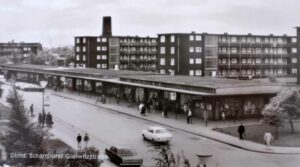 Etwa 500 Mietwohnungen wurden ab 1995 mit Hilfe des Kohlepfennigs im Zentrum der Siedlung gebaut. Die Ladenzeile existiert heute nicht mehr. Zurzeit entstehen dort neue Wohnhäuser.