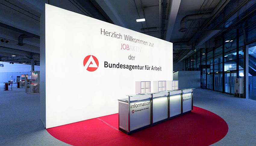 Zur JOBAKTIV, der großen Jobmesse für das östliche Ruhrgebiet rollen Agentur für Arbeit und Jobcenter Dortmund den „roten Teppich“ aus.