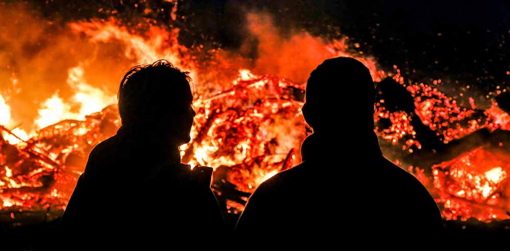 Umweltamt genehmigt die traditionellen Oster- und Brauchtumsfeuer – In Dortmund wird es 18 Osterfeuer geben