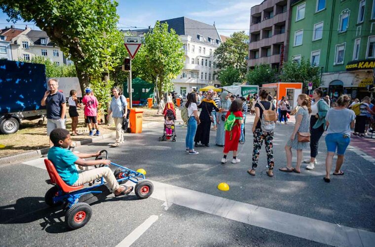 Das Stillleben machte den Borsigplatz zur Spielzone - eine Nummer kleiner zu geht es bei der Spielstraßenaktion.