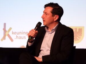 Alexander Krimhand von der Jüdischen Kultusgemeinde.