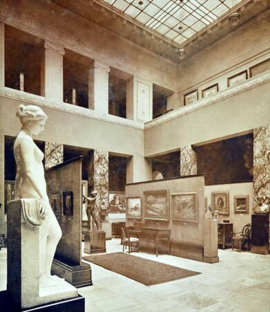 Lichthof Museum für Kunst und Gewerbe, Ostwall, um 1925_MKK - Jürgen Spiler