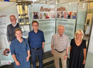 Stellten die neue Schau vor: Corinna Schirmer, Leiterin des Brauerei-Museums, Dr. Jens Stöcker, Direktor des Museums für Kunst und Kulturgeschichte, Hans Duffe, ehemaliger Lkw-Fahrer und Gabrielle Skalli, ehemalige Länderreferentin der Dortmunder Actien-Brauerei.