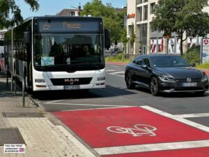 Keinen Pausen-Platz: Fahrgäste aussteigen lassen ist erlaubt, das Parken aber nicht.