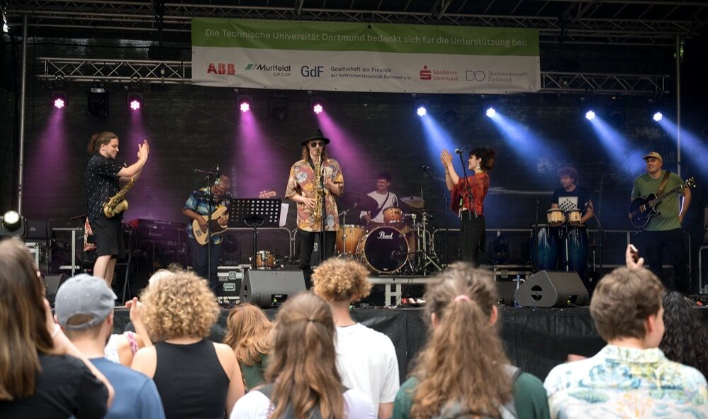 Livebands sorgten für Partystimmung auf dem Campus.