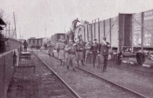 Inspektion der Wagons am Bahnhof Aplerbeck durch die Besatzer