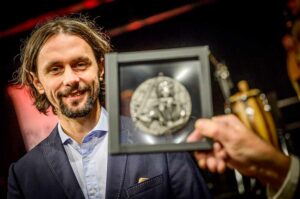 Neven Subotic freut sich über den „Eisernen Reinoldus“.