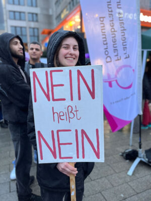 Flashmob-Aktivistin beim OBR 2024 in Dortmund