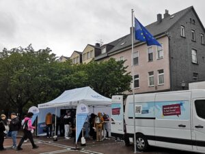 Aktionsbus der Europawahltour in Dorstfeld