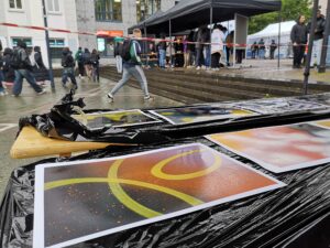 Graffiti-Kunstwerke vor dem Stadtteilladen Wilma