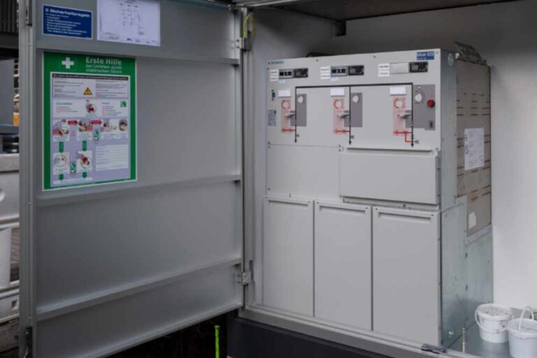 Klimaschutz: DONETZ nimmt im Defdahl die erste Schaltanlage ohne ...